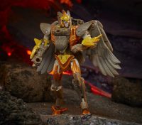 Transformers Kingdom Wave 2 Deluxe Airazor